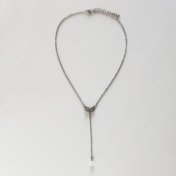 Angelic fairy pearl silver rosary necklace ✦ delicate gothic chainmailele rosary - Picture 3 of 7